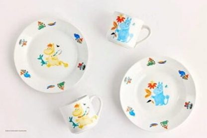 9789510511824_Muumimukit_Moomin_Arabian_muumimukit_vuosilta_1990_2025_2_jpg